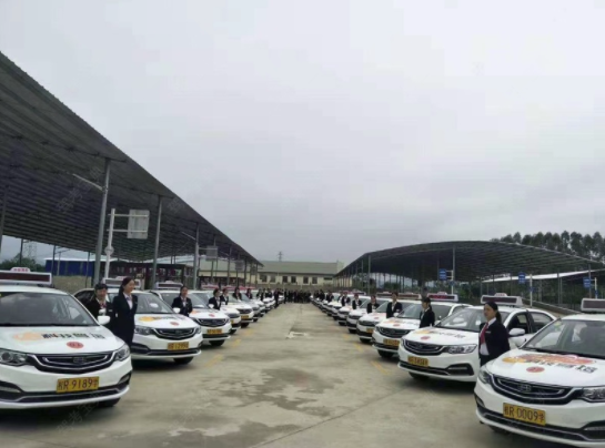 贵港科技交通驾校训练场