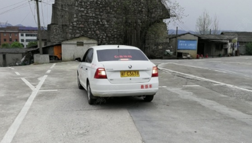 五尖山驾校训练场