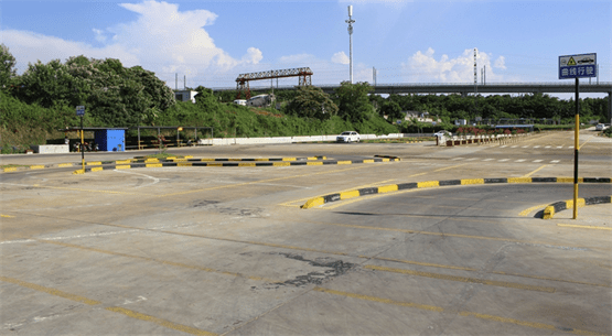 海口海合驾校训练场