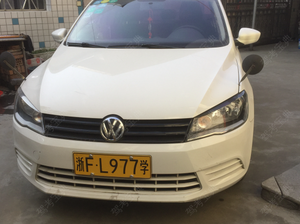 嘉兴久盛驾校教练车