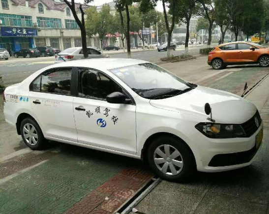 常州凯顺驾校教练车