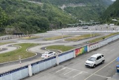 铜仁四通驾校-四通驾校训练场-报名费