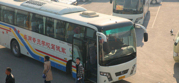 沈阳驾校训练场接送车