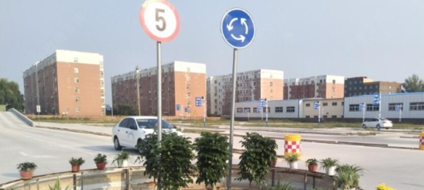 聊城五洲驾校训练场