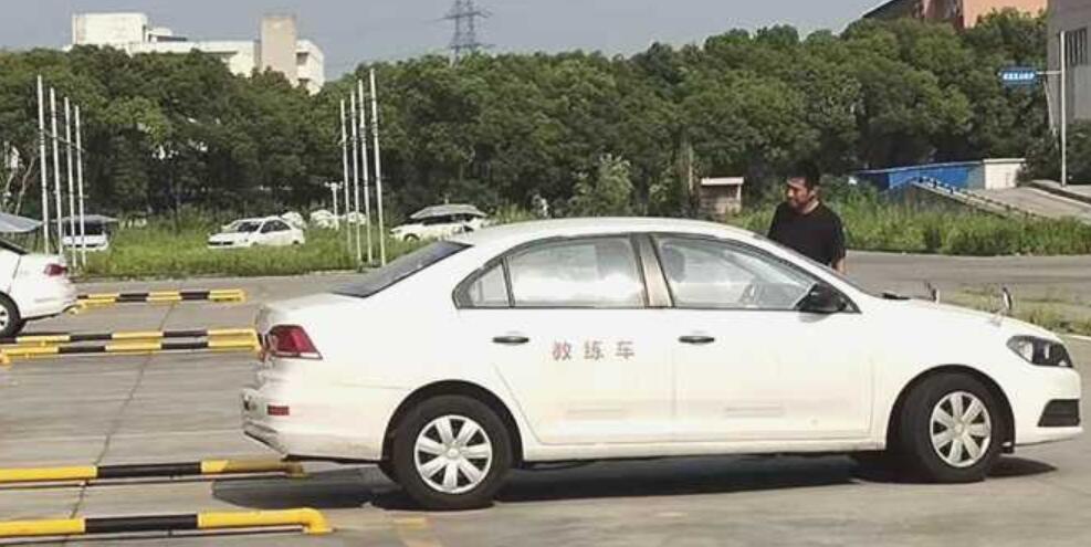 沧州长城驾校训练场