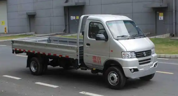 轻型载货汽车